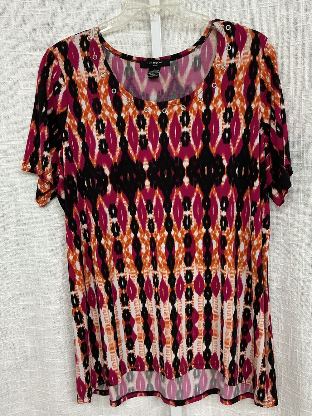 Liz McCoy Magenta, Orange & Black Short Sleeve Scoop Neck Top